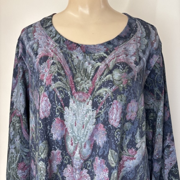 Soft Surroundings Womens Tunic Top Size 1X Dark Floral has pockets long sleeve - Picture 2 of 11